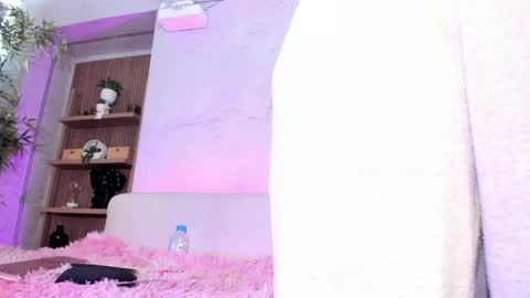 Snapshot of antonella_rossi24 chatting on May 23, 2026, 8:02 pm Antonella Rossi online show from May 23, 2026, 8:02 pm