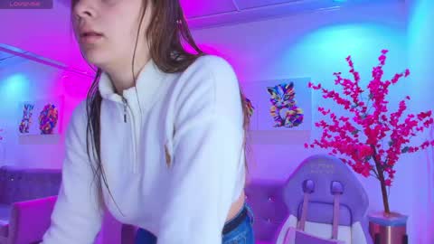 Antonella  online show from April 26, 2026, 3:48 am