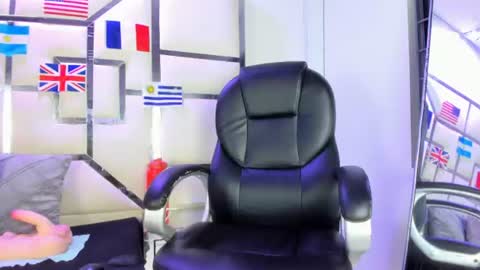 Snapshot of antonellablazee chatting on June 30, 2026, 4:13 am AntonelLaBlazee online show from June 30, 2026, 4:13 am