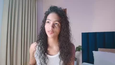 Snapshot of antonellahall_ chatting on June 6, 2026, 1:00 am AntonellaHall online show from June 6, 2026, 1:00 am