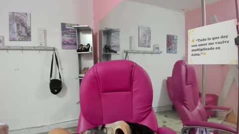 Snapshot of antonellakling_ chatting on February 4, 2026, 12:55 pm ANTONELLA online show from February 4, 2026, 12:55 pm