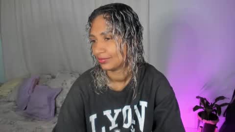 Snapshot of antonellaparker chatting on October 27, 2025, 12:09 pm Sarah online show from October 27, 2025, 12:09 pm