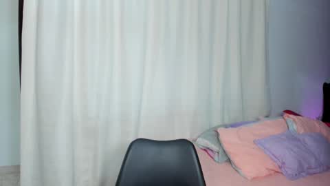 Snapshot of antonellaparker chatting on February 15, 2026, 2:25 pm Sarah online show from February 15, 2026, 2:25 pm