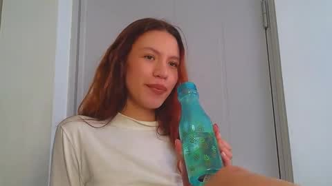 Snapshot of antonellarossii_ chatting on February 20, 2025, 4:14 pm Antonella online show from February 20, 2025, 4:14 pm