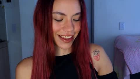 Snapshot of antonellarossii_ chatting on March 12, 2025, 2:01 pm Antonella online show from March 12, 2025, 2:01 pm