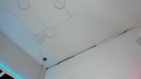 Snapshot of antonellepiercee chatting on January 17, 2025, 2:28 pm A N T O N E L L E online show from January 17, 2025, 2:28 pm