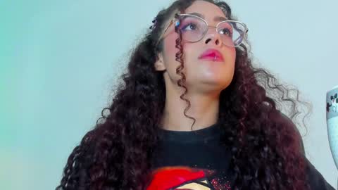 Snapshot of antonellepiercee chatting on February 4, 2025, 3:15 pm A N T O N E L L E online show from February 4, 2025, 3:15 pm