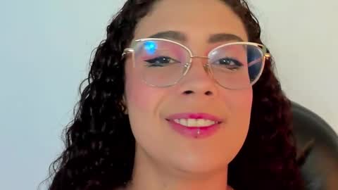 Snapshot of antonellepiercee chatting on March 2, 2025, 11:07 am A N T O N E L L E online show from March 2, 2025, 11:07 am