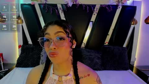 A N T O N E L L E  online show from April 28, 2026, 11:15 am