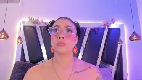 Snapshot of antonellepiercee chatting on May 2, 2026, 11:26 am A N T O N E L L E online show from May 2, 2026, 11:26 am