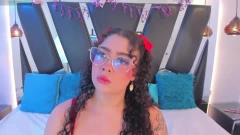 Snapshot of antonellepiercee chatting on May 30, 2026, 11:29 am A N T O N E L L E online show from May 30, 2026, 11:29 am