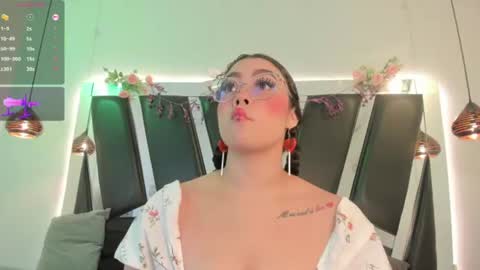 Snapshot of antonellepiercee chatting on June 14, 2026, 11:34 am A N T O N E L L E online show from June 14, 2026, 11:34 am