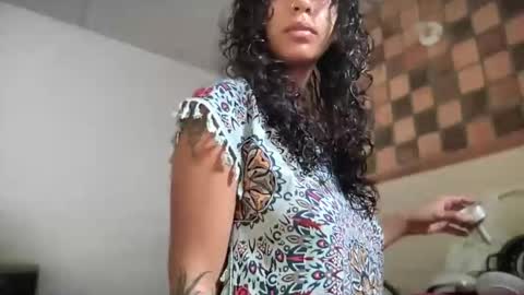 Antonia online show from November 16, 2025, 4:23 pm