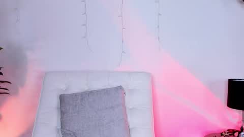 Snapshot of antoniacasarini chatting on March 6, 2025, 12:32 am Antonia online show from March 6, 2025, 12:32 am