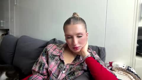 Emma Emmy online show from March 17, 2026, 8:17 am