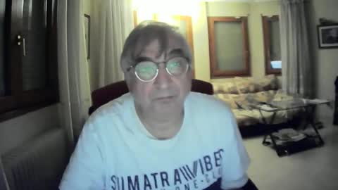 Snapshot of antonio2605 chatting on December 6, 2024, 1:40 am Antonio online show from December 6, 2024, 1:40 am