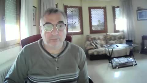 Snapshot of antonio2605 chatting on January 11, 2025, 1:32 pm Antonio online show from January 11, 2025, 1:32 pm