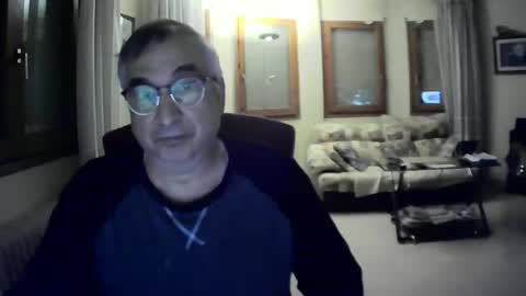 Snapshot of antonio2605 chatting on February 7, 2025, 9:58 pm Antonio online show from February 7, 2025, 9:58 pm