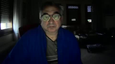 Snapshot of antonio2605 chatting on December 14, 2025, 8:41 am Antonio online show from December 14, 2025, 8:41 am