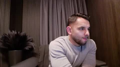 HI My name is Antonio online show from January 7, 2026, 8:00 pm