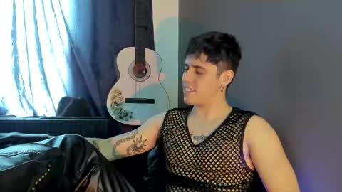 Snapshot of antonnello_ chatting on November 20, 2025, 3:12 pm antonnello_ online show from November 20, 2025, 3:12 pm