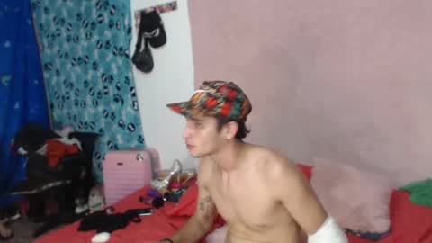 Snapshot of antony_2024 chatting on December 25, 2024, 12:16 am karol y antony online show from December 25, 2024, 12:16 am