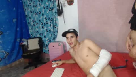 Snapshot of antony_2024 chatting on December 25, 2024, 10:59 pm karol y antony online show from December 25, 2024, 10:59 pm