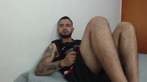 antony_smithh online show from February 6, 2025, 6:35 pm