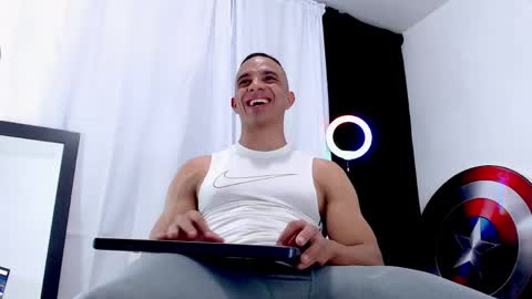 Snapshot of antonywebb94 chatting on May 8, 2026, 1:55 am Instagram miguelangel1802 online show from May 8, 2026, 1:55 am