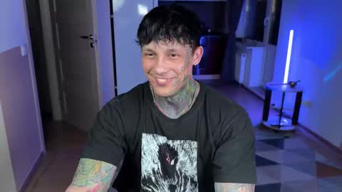 Tom online show from March 15, 2026, 8:04 pm