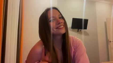Snapshot of anuetta chatting on July 2, 2026, 7:42 pm Aneutta online show from July 2, 2026, 7:42 pm