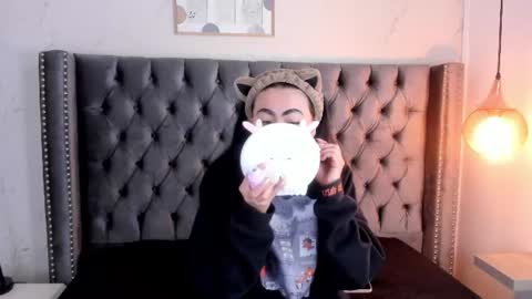 anya_belth online show from June 21, 2026, 12:41 pm