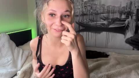 Anya online show from March 13, 2026, 3:51 pm