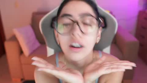anya online show from July 26, 2026, 7:21 pm