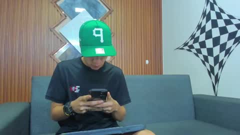 anyelo_sexyhot online show from February 13, 2025, 12:21 pm