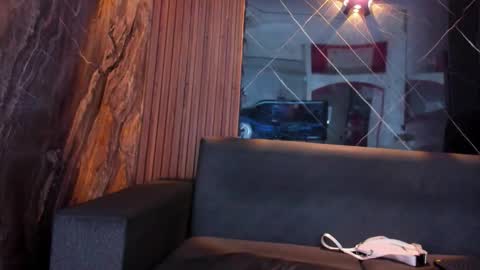 anyelo_sexyhot online show from September 13, 2025, 11:43 am