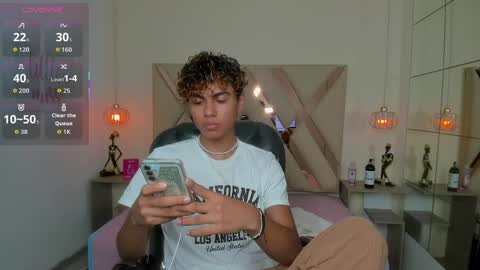 anyelotwink online show from May 25, 2026, 8:59 pm