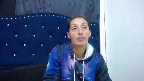 anyu online show from December 16, 2024, 4:34 am