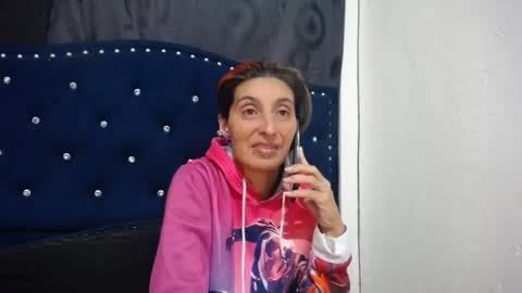 anyu online show from January 12, 2025, 2:03 am