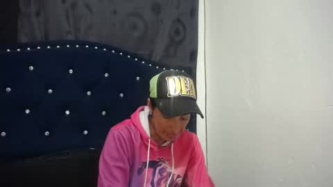 anyu online show from February 5, 2025, 3:55 am