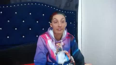 anyu online show from February 12, 2025, 8:06 am