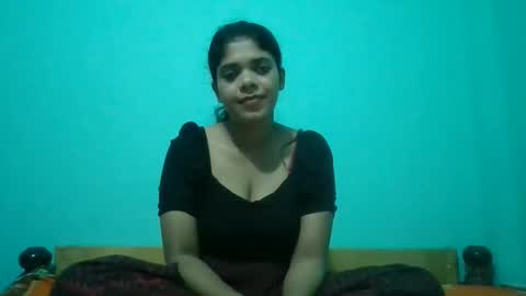 Snapshot of apa142817 chatting on April 10, 2026, 5:12 am Aparalux online show from April 10, 2026, 5:12 am