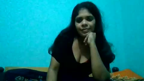 Snapshot of apa142817 chatting on May 13, 2026, 10:23 am Aparalux online show from May 13, 2026, 10:23 am