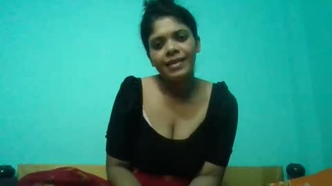 Snapshot of apa142817 chatting on May 14, 2026, 7:15 am Aparalux online show from May 14, 2026, 7:15 am