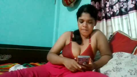 Snapshot of apa142817 chatting on June 20, 2026, 7:22 am Aparalux online show from June 20, 2026, 7:22 am