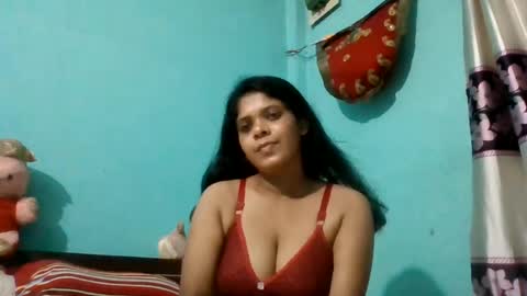 Snapshot of apa142817 chatting on June 26, 2026, 7:57 am Aparalux online show from June 26, 2026, 7:57 am