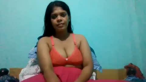Snapshot of apa142817 chatting on July 28, 2026, 3:21 pm Aparalux online show from July 28, 2026, 3:21 pm