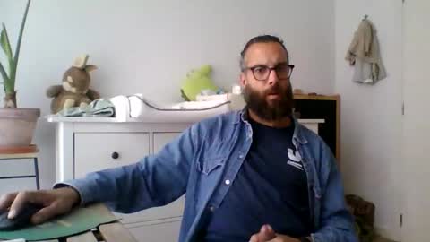 apc_3 online show from November 5, 2025, 8:47 am