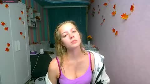 Snapshot of aphrodite_wow_ chatting on October 19, 2025, 1:45 pm Aphrodite online show from October 19, 2025, 1:45 pm