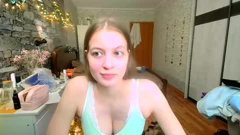 Aphrodite online show from April 30, 2026, 2:23 pm